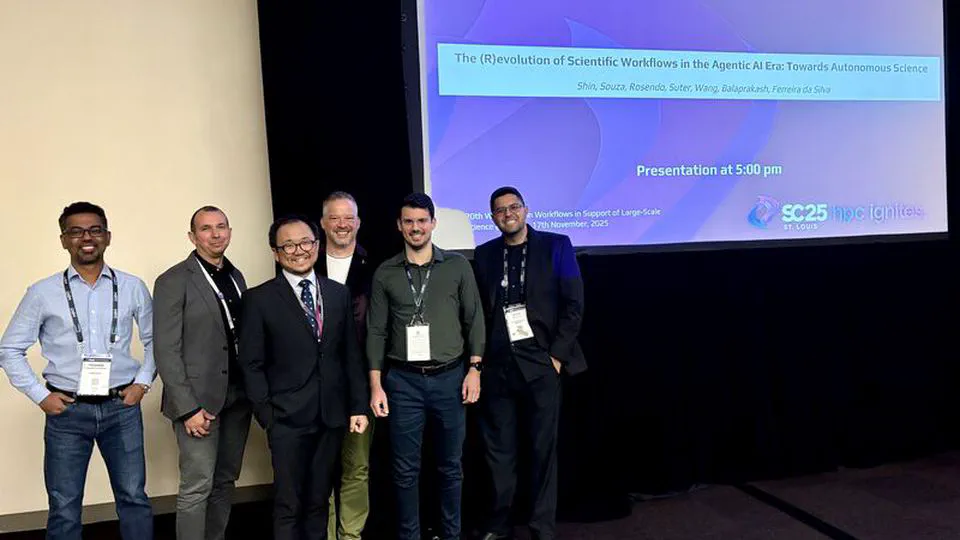 The (R)evolution of Scientific Workflows in the Agentic AI Era: Towards Autonomous Science